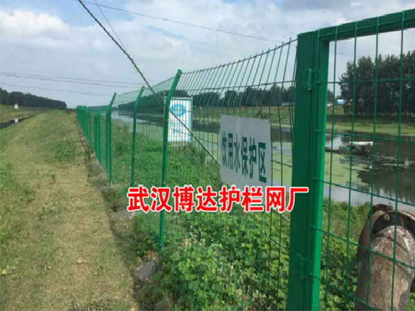 天門(mén)岳口鎮飲用水源地保護區隔離護欄